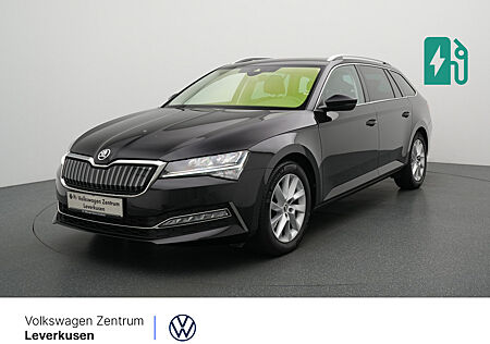 Skoda Superb Combi DSG KAMERA NAVI ACC