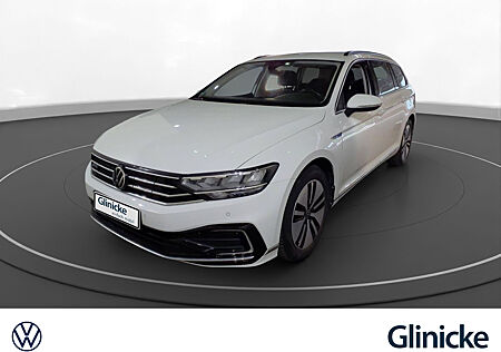 VW Passat Variant 1.4 eTSI Navi Kamera Klima PDC SiHz LED DSG