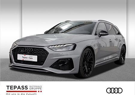 Audi RS4 Avant 2.9 TFSI SPORTABGAS VMAX 280 B&O MATRIX