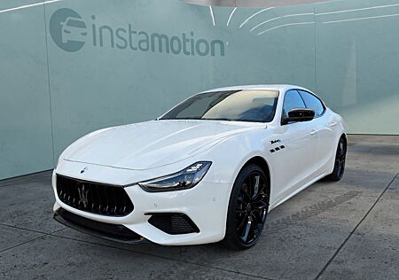 Maserati Ghibli MODENA 430PS AWD Bianco&Nero /Wow Effekt