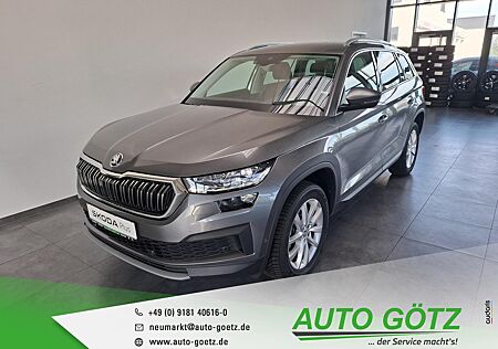 Skoda Kodiaq Style DSG 7-Sitze 4x4*AHK-Vorb.*Navi*DAB*VZE*LED*ACC*SmartLink*DigiCockpit*elektr. Heckkl.*Kamera*ParkAssist*Kessy*Freispr.*Sitzheiz*PDC*vo+hi*Alu*LichtAssist*SpurAssist*Connect*Sunset*ZV*4xEFH*Ladeboden*RÃckbank geteilt*Nebel*Armlehne*Metallic