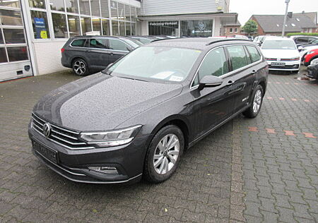 VW Passat Variant Business 2.0 TDI DSG NAVI AHK LED