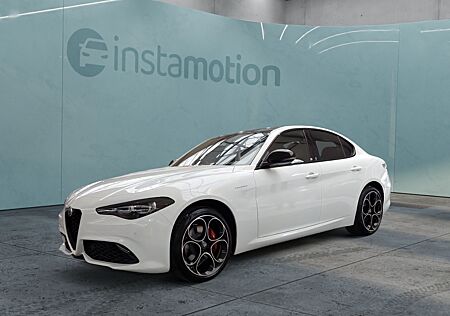 Alfa Romeo Giulia 2.0 Turbo Veloce Allrad Sportpaket Navi Leder Soundsystem HarmanKardon LED Apple CarPlay