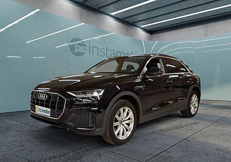 Audi Q8 SUV 45 TDI qu. tiptr. Luft PANO 21? AHK Tour