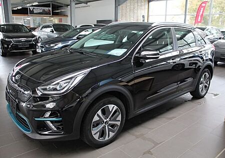 Kia Niro e- Vision 64 kWh (3 Phasen Lader, LED Paket) e- Vision