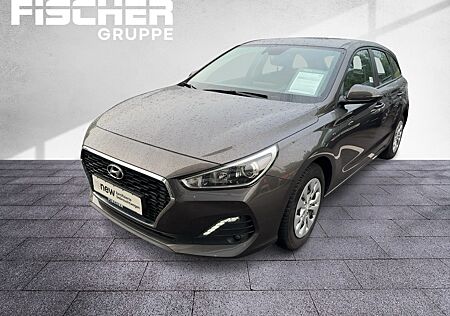 Hyundai i30 1.4 Navi Klima Winterräder