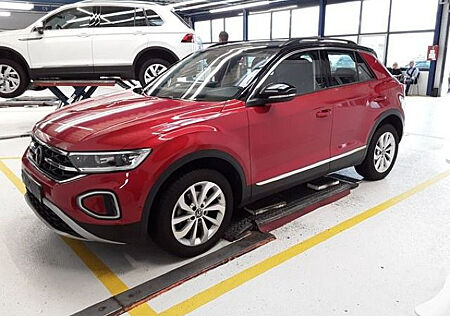 VW T-Roc 1.5 TSI DSG Style Navi Pano LED DigCockpit ACC PDC SHZ