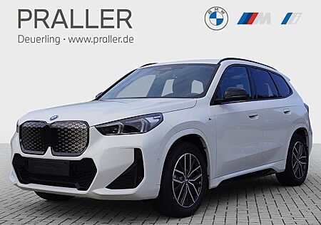 BMW iX iX1 eDrive20 M Sport AHK Navi LED Kamera Sportsitze DrivingAssistant