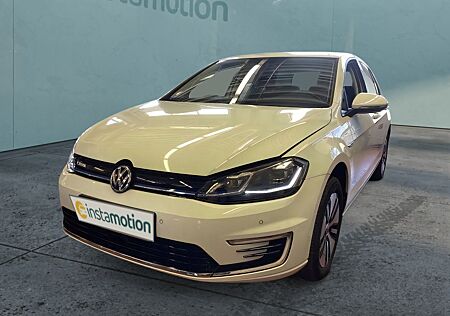 VW Golf e- VII *LED*Navi*Bluetooth*CarPlay*PDC