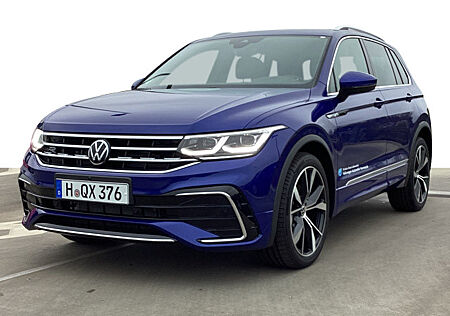 VW Tiguan R-Line 2.0 TDI DSG 4MOTION IQ.Light Navi Panoramadach AHK