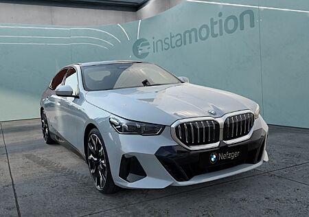 BMW i5 eDrive40 M Sport Panorama LED SHZ vo+hi B&W