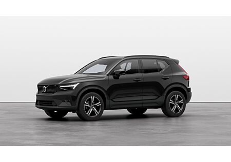 Volvo XC 40 XC40 Plus Dark 2WD B3 Licht-Paket, Fahrerassistenz-Paket, Driver Awareness-Paket