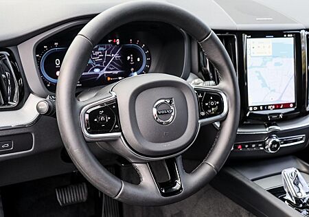 Volvo XC 60 XC60 B4 (B) Plus Dark NP:68.980,-//AHK/STANDHZG/360°K