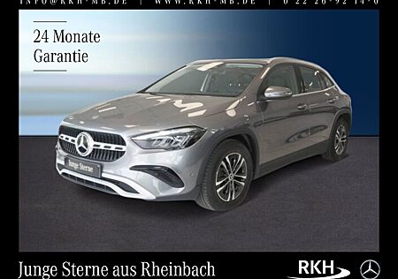 Mercedes-Benz GLA 180 neues Modell/Tot.w/ Navi/Autom./Klima