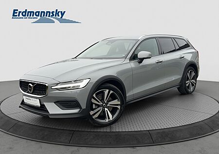 Volvo V60 B4 Cross Country Plus AWD/Leder/AHK/Kam/19Zo