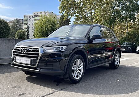 Audi Q5 40 TDI quattro AT Navi SHZ