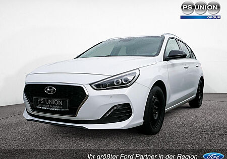 Hyundai i30 cw 1.6 YES! Plus