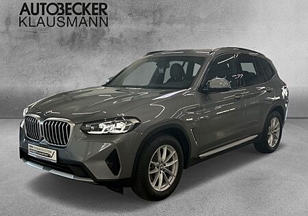 BMW X3 xDrive20i AUTOMATIK 18''NAVI AHK SPORTSITZE M LENKRAD PARKEN