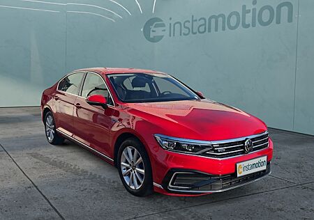 VW Passat GTE 1.4 TSI Hybrid DSG Navi LED AHZV PDC