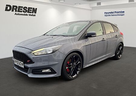 Ford Focus ST 2.0 Navi+Kamera+Tempomat+PDC-h.