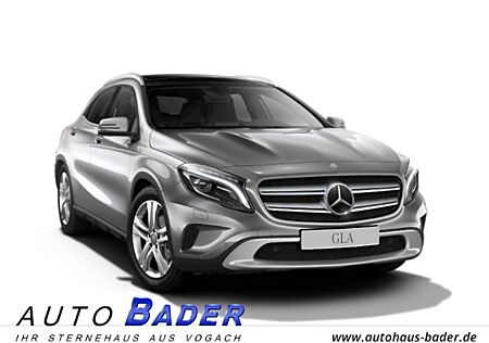 Mercedes-Benz GLA 200 Urban Distronic Panorama COMAND AHK Stdhz