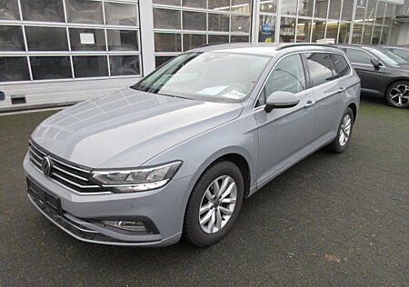 VW Passat Variant Business 2.0 TDI DSG NAVI AHK STA