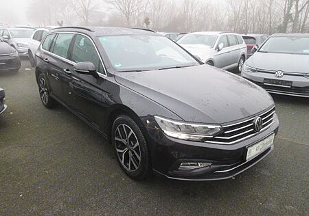 VW Passat Variant Business 2.0 TDI DSG NAVI KAMERA