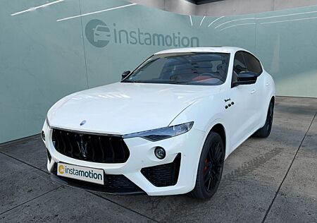 Maserati Levante SQ4 V6 GranSport Modelljahr 2021 Rosso