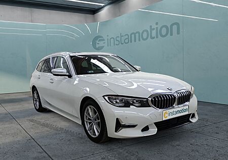 BMW 320d Touring xDRIVE LUXURY AHK PANO RFK FREUDE