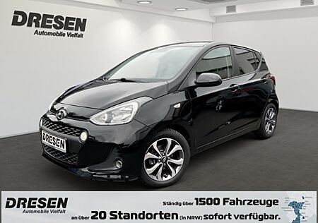 Hyundai i10 1.0 YES! Plus NAVI DAB SITZ- u. LENKRADHEIZUNG ALLWETTERREIFEN PDC