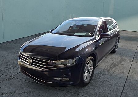 VW Passat Variant Business 2.0 TDI 110 kW DSG ACC K