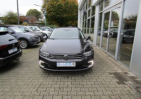 VW Passat Variant GTE 1.4 TSI DSG AHK LED NAVI DAB+