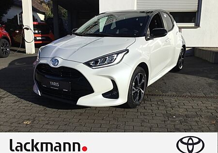 Toyota Yaris 1.5 Hybrid Black & White *inkl. WKR*