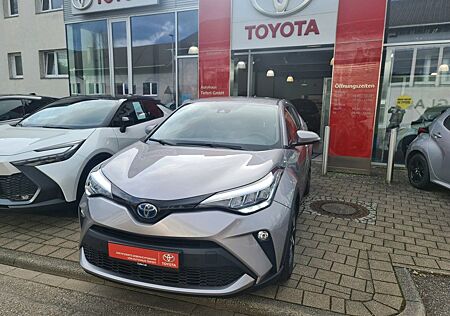 Toyota C-HR 2.0 Hybrid Team Deutschland