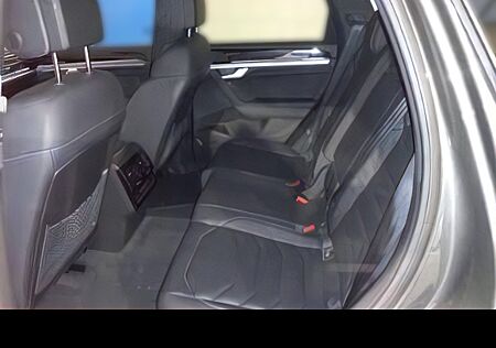 VW Touareg 3.0 TDI 4Mo. R-Line 19 AHK LUFT HuD