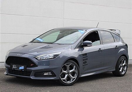 Ford Focus ST 2.0 EB 5-Türer Navi Kamera RS-Spoiler