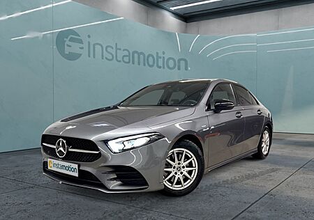 Mercedes-Benz A 200 d 4M Lim EDITION 2021+MBUX High-End+PSD