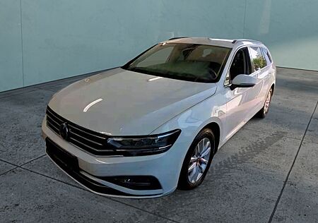 VW Passat Variant 1.5 TSI Business *AHK*ACC*Navi*LED*