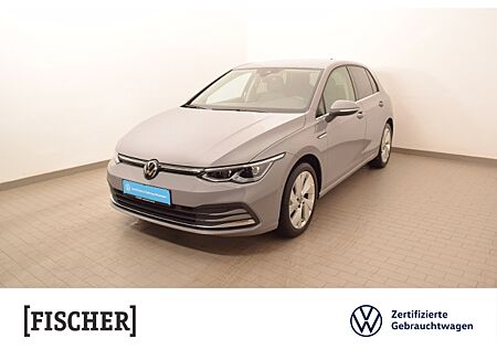 VW Golf VIII 1.5 eTSI Style DSG Matrix Navi AHK STHZ