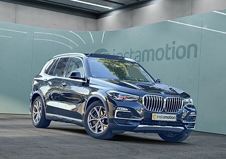 BMW X5 xDrive 45 e xLine / LED / PANO / 360° Kam.