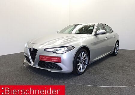 Alfa Romeo Giulia 2.2 JTDM AT8 Super BI-XENON 18 KAMERA AHK