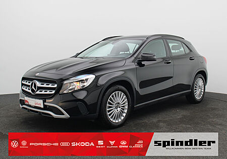 Mercedes-Benz GLA 200 / Navi, Business, ParkAssi, RFK, SHZ