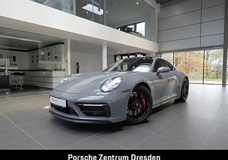 Porsche 992 (911) Carrera 4 GTS