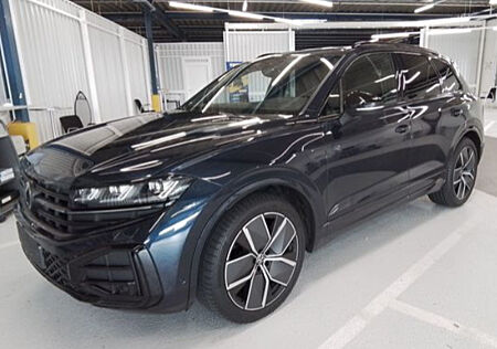 VW Touareg 3.0 V6 TDI R-Line BlackStyle Navi Pano AHK ACC STHZG PDC SHZ