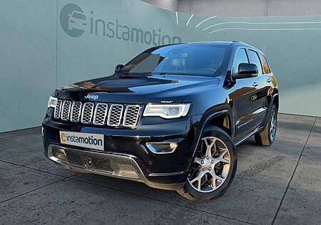 Jeep Grand Cherokee 3.0 CRD Overland AHK+PANORAMA+PDC+KAMERA+CARPLAY