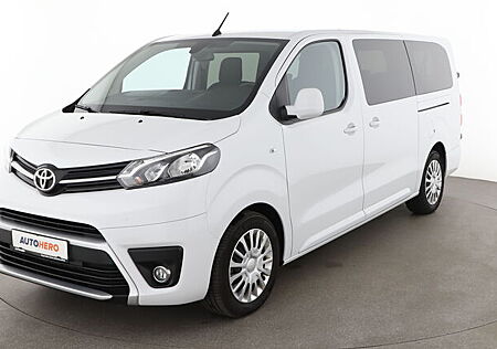 Toyota Pro Ace 2.0 D-4D Compact Team D