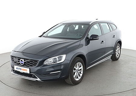 Volvo V60 CC 2.4 D4 Summum AWD