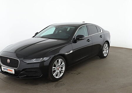 Jaguar XE 20d SE