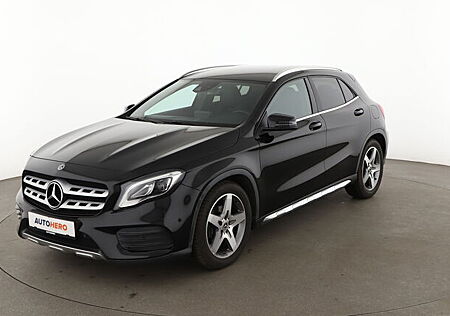 Mercedes-Benz GLA 180 AMG Line