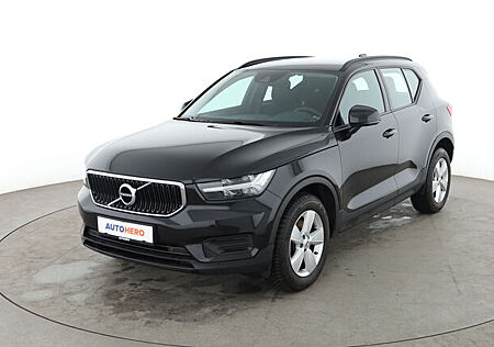 Volvo XC 40 1.5 T2 Momentum Core 2WD